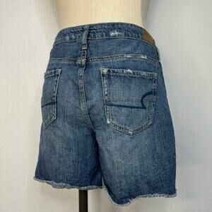 𝅺American Eagle Distressed Denim Jeans Shorts 100% Cotton Size 10